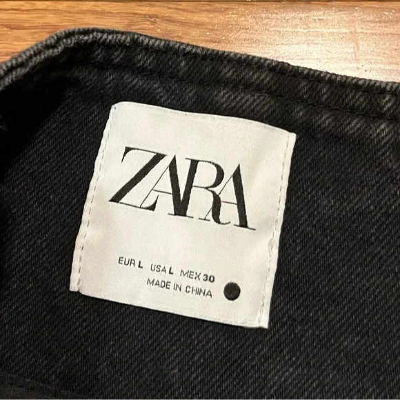 Zara Charcoal Black Denim Overalls w/ adjustable straps and pockets. Size Large - Picture 7 of 14